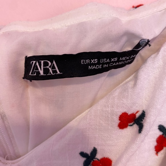 Zara cherry dress - Picture 3 of 3